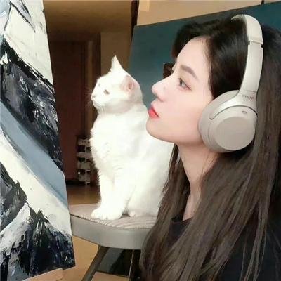 接近无限的白